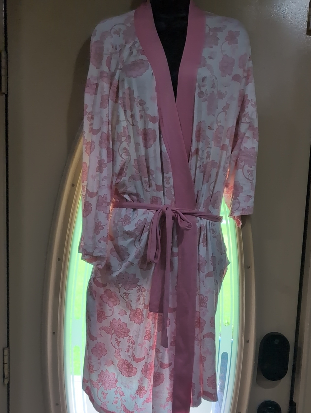 Jaclyn Women's Pink Floral Satin-Trim Robe with Tie Belt 1x